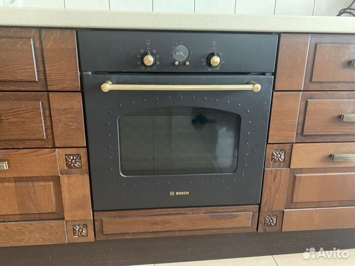 Кухонный гарнитур угловой бу с техникой