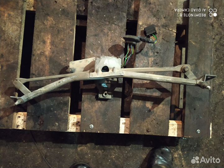 Трапеция дворников с моторчиком Audi 80