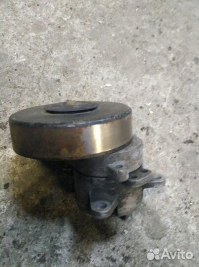 Натяжитель ремня грм Mercedes-Benz C-Class W202