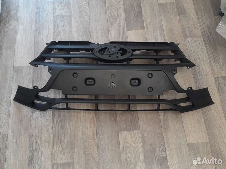 Решетка радиатора LADA Granta с 17г 8450100959