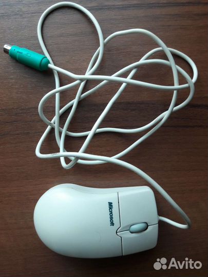 Компьютерная мышь Microsoft с шариком