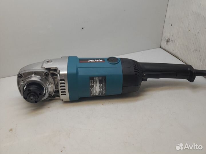 Ушм болгарка Makita 9069