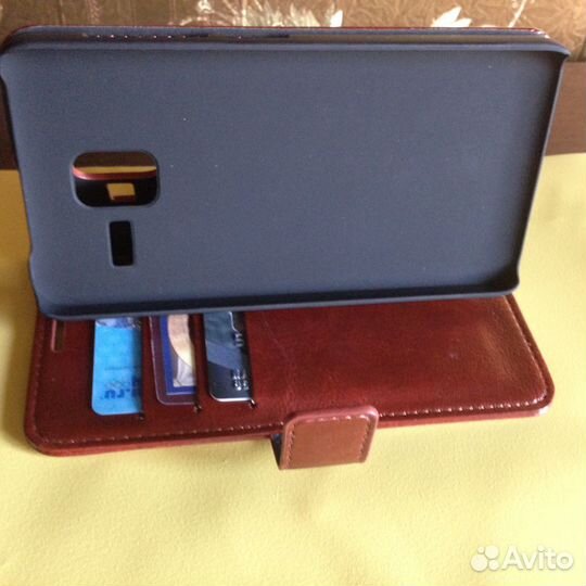 Продам чехол кожаный для телефона Lenovo A850 +