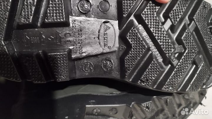 Болотные сапоги