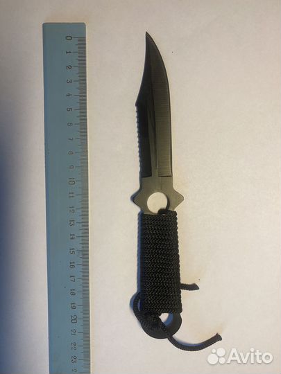 Нож туристический с ножнами