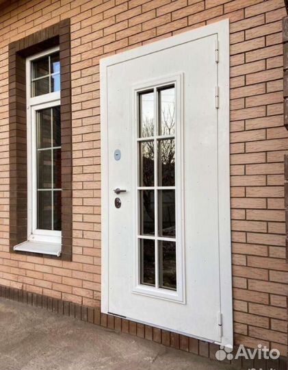 Дверь входная новая