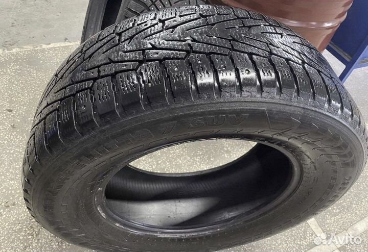 Nokian Tyres Hakkapeliitta 7 285/60 R18