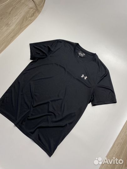 Спортивная футболка Under Armour L оригинал