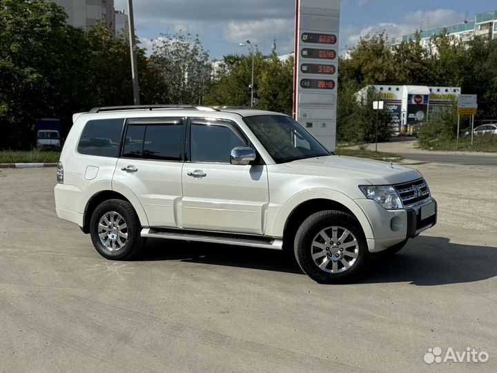 Mitsubishi Pajero 3.5 AT, 2011, 237 250 км