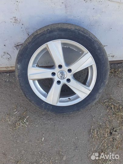 Продам колеса тойота королла