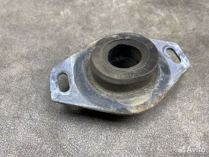 Подушка кпп Citroen C4 2 1.6 EP6 (120) 2012