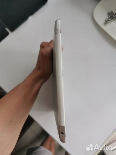 Apple iPad Air 16Gb Wi-Fi + Cellular Silver