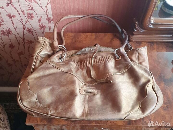 Сумки кожаные женские