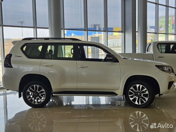 Toyota Land Cruiser Prado 2.8 AT, 2022, 5 км