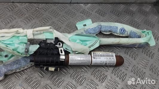 Шторка безопасности volkswagen passat B7 (95O07S40
