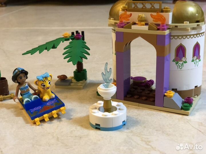 Lego Friends Питомцы Автомобиль Жасмин