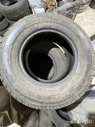 Bridgestone Duravis R630 215/70 R15C