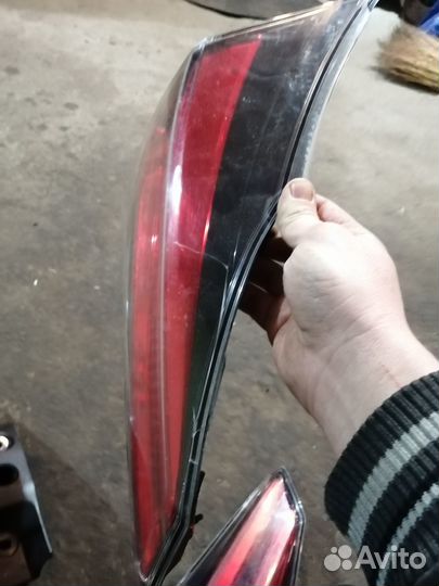 Задние фонари Toyota RAV4