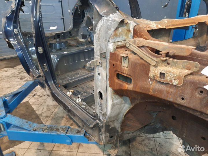 Б/У Притвор двери В хорошем состоянии, оригиналnnУ