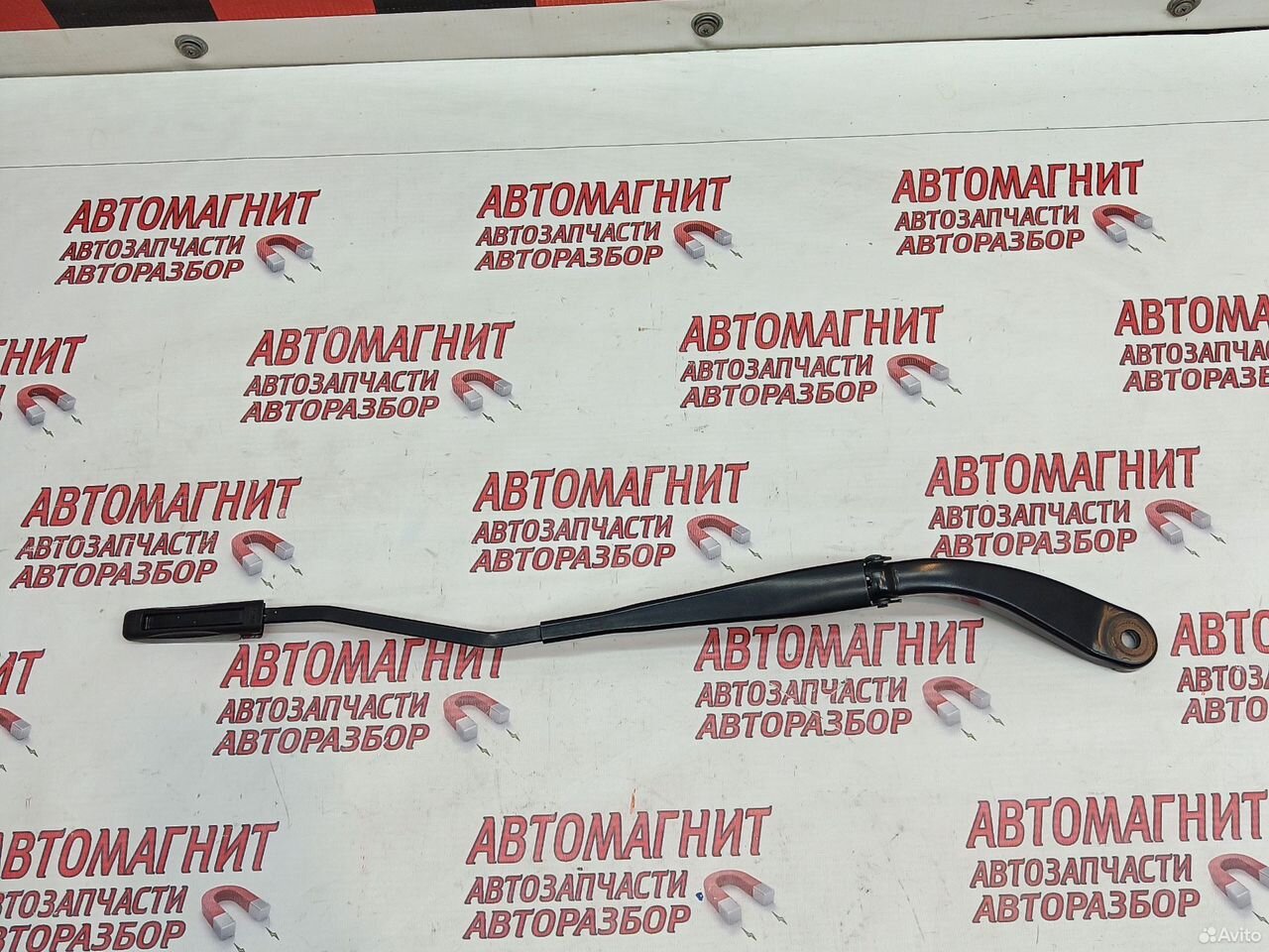 Поводок дворника левый Renault Duster 2