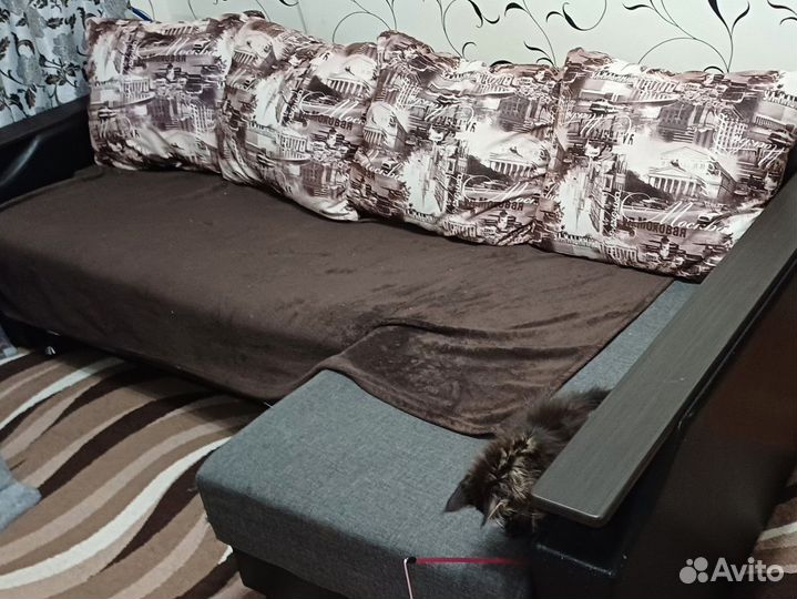 Угловой диван бу