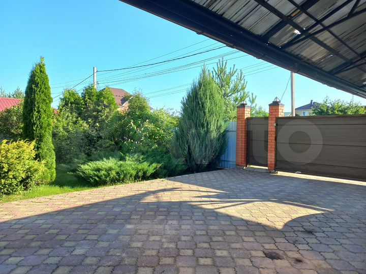 Дом 180 м² на участке 16,2 сот.