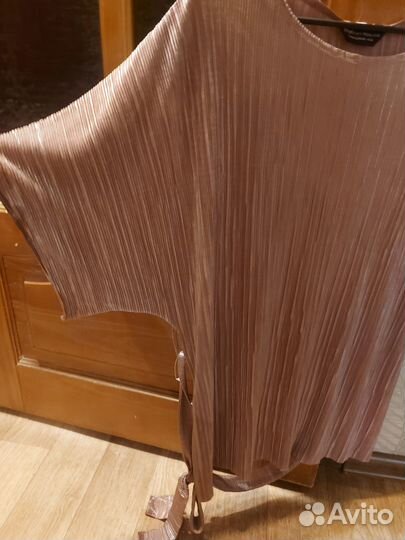 Новая блузка, Англия