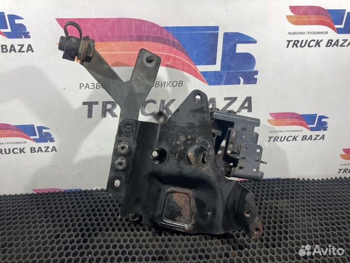 Кронштейн бачка гура