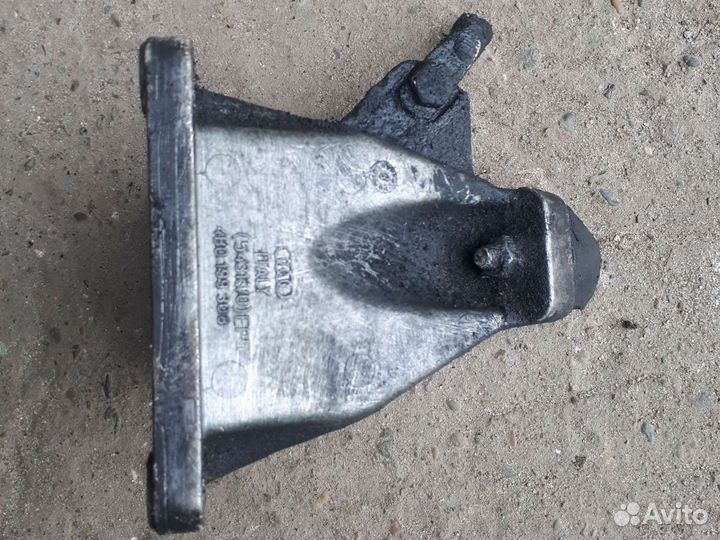 Правый кронштейн двигателя ауди а6с5 audi a6c5