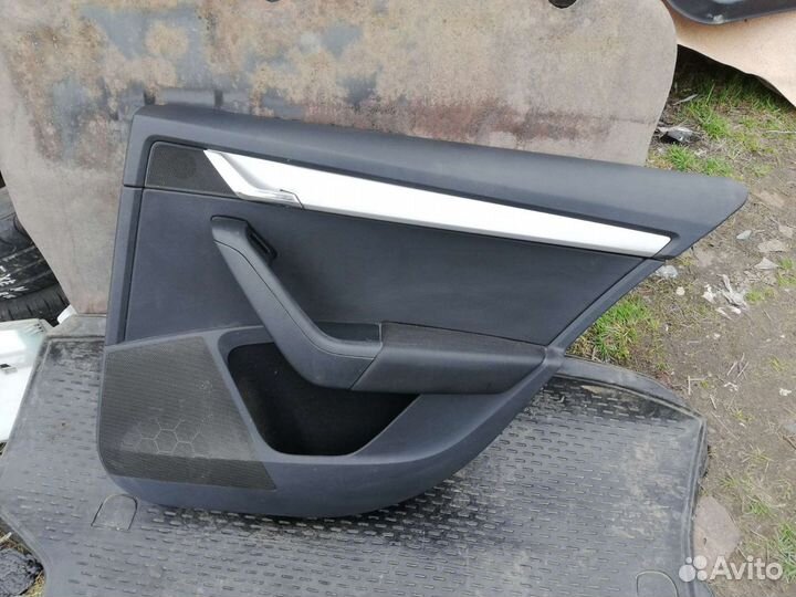 Дверная карта задняя Шкода октавия 3 а7