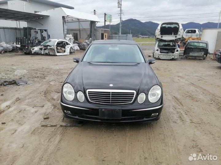 Авто на разбор Mercedes-Benz E-Class W211 272.943