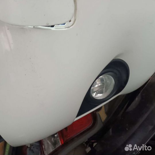 Противотуманная фара на Аксио