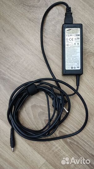 Зарядное устройство для ноутбука Samsung