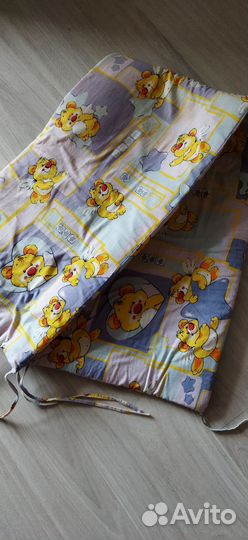 Бортики в кроватку и подушка