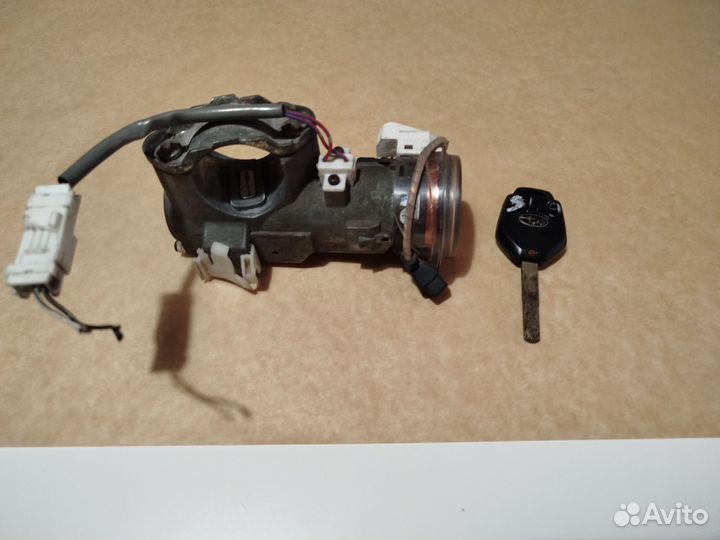 Замок зажигания Subaru legacy BH-9