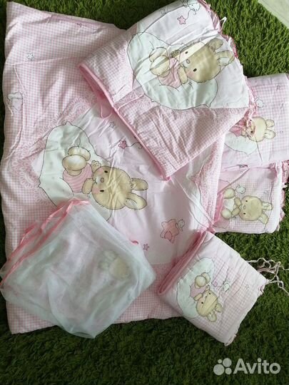 Комплект в кровать новорожденных