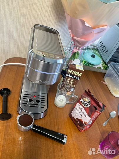Кофемашина рожковая с капучинатором