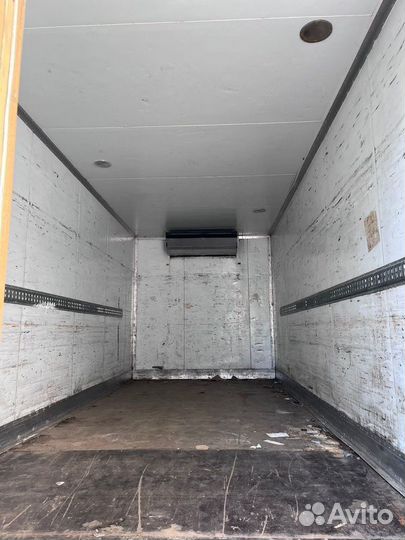 Изотермический Фургон с Рефрижератором Mercedes