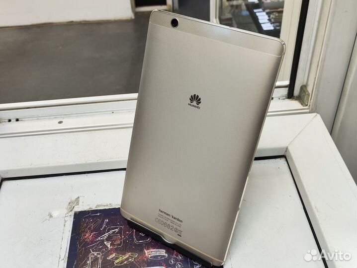 Планшет huawei MediaPad M3 (8.4