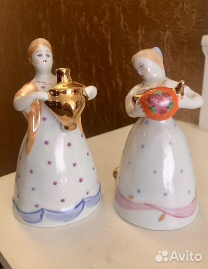 Статуэтка девушка с самоваром с чайником. Дулево