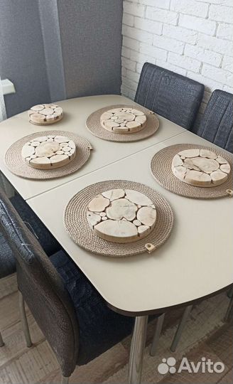 Подставка под горячее из можжевельника