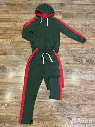 Костюм спортивный на мальчика 146-152