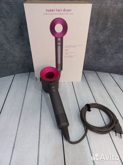 Dyson фен новый