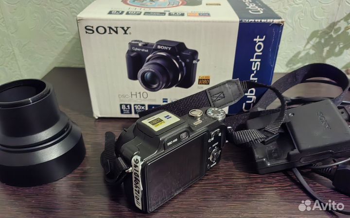 Фотоаппарат Sony DSC-H10