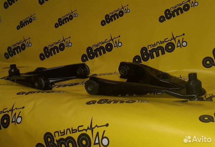 Рычаг передний правый левый Рено Логан 2 Сандеро 2