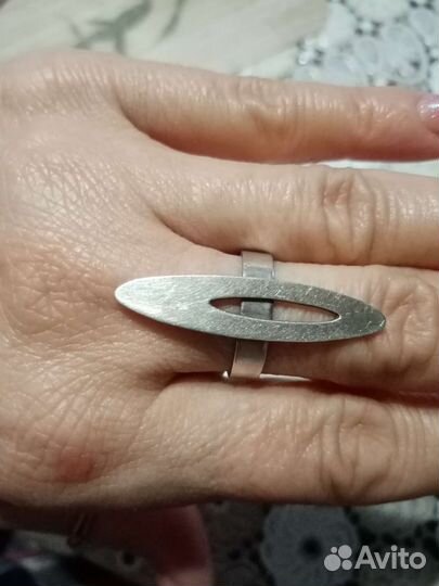 Серебряное кольцо