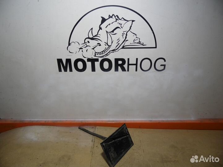 Площадка под акб Рено Логан