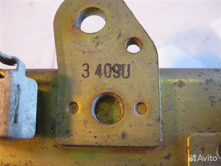 Рейка топливная (рампа) Nissan Primera P12 хэтчбек