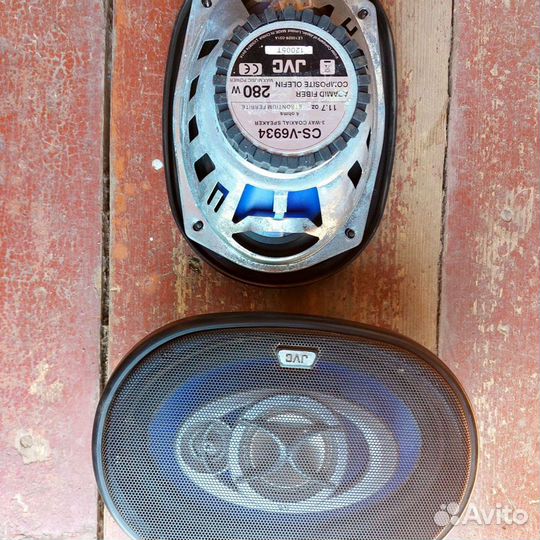 Автомобильные колонки JVC