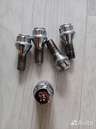 Болты секретные